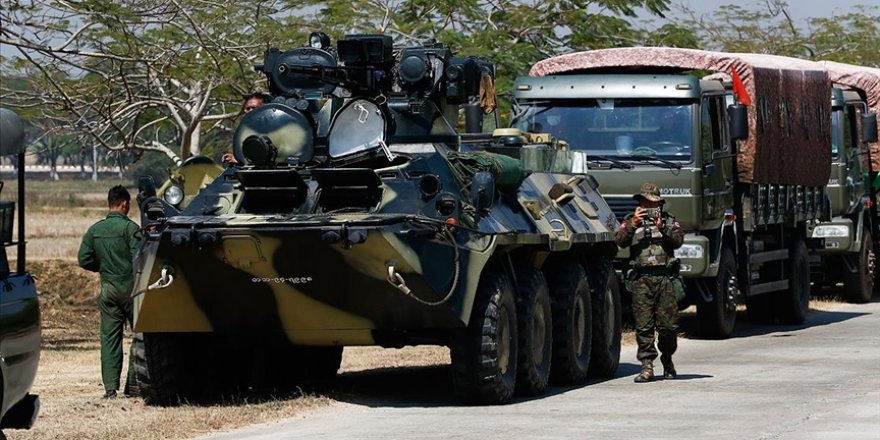 Amerîka dorpêçê danî ser derbekarên Myanmarê     