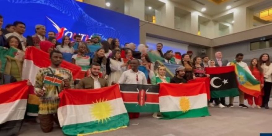 Stenbol.. Ciwanên Kurdistanê beşdarî Lûtkeya Aştiyê ya Cîhanê bûn