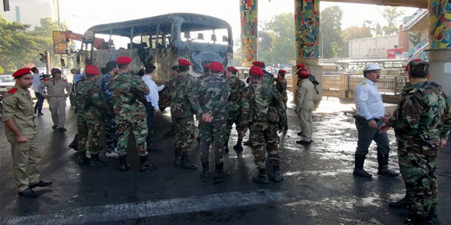 Li Şam û Humsê 2 otobusên leşkerî hatin teqandin