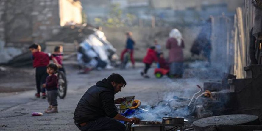 Li Tirkiyê zêdetir ji 10,000 malbatan nikarin zarokên xwe xwedî bikin