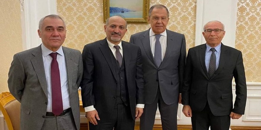 Şandeke Bereya Aştî û Azadiyê ligel Sergey Lavrov civiya