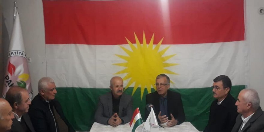 Ji Başûrê Kurdistanê Hizba Şûî û Hizba Zehmetkêşan li Amedê seredana PAKê Kirin