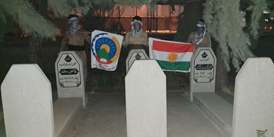 Bilindkirina ala Kurdistanê û logoya Hizba Demokrat li ser tirba Pêşewa Qazî Mihemed