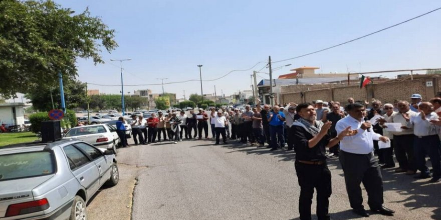 Dehan kombûnên nerizayetiyê yên cuda li dijî rejîmê li Îran û Kurdistanê bi rê ve çûn