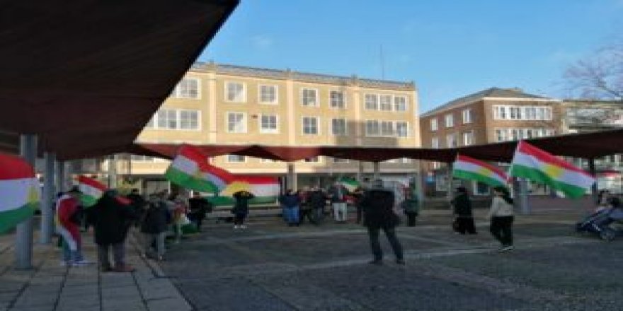 PWK li Hollanda bi partî û komeleyên Kurd re Roja ALA Kurdistanê pîroz kir!