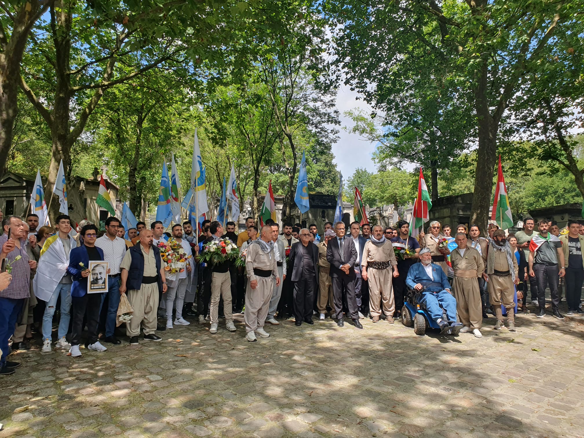 Şehîdbûna Dr. Qasimlo li Parîsê bi girseyî hate protesto kirin